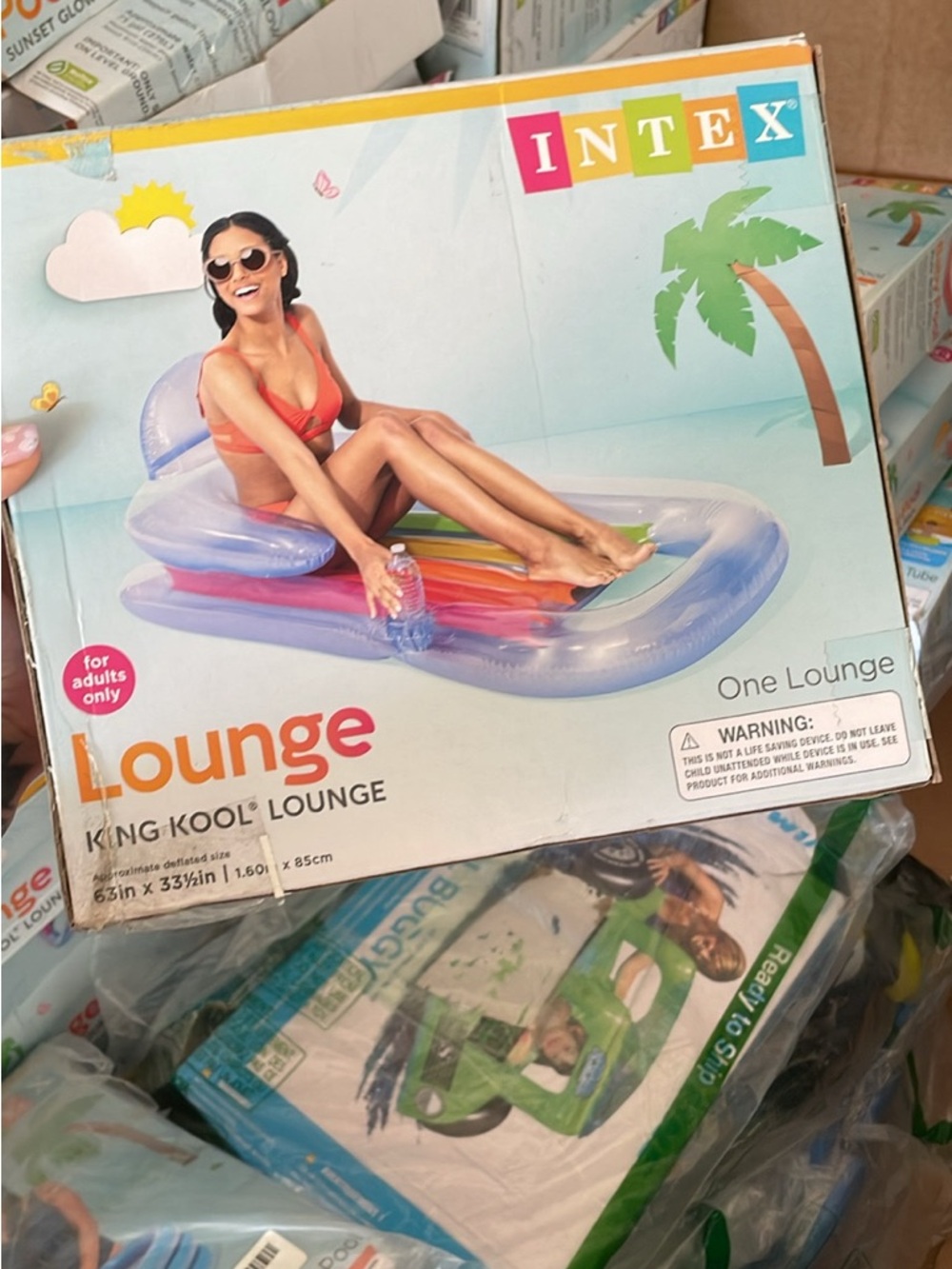 Lounge float